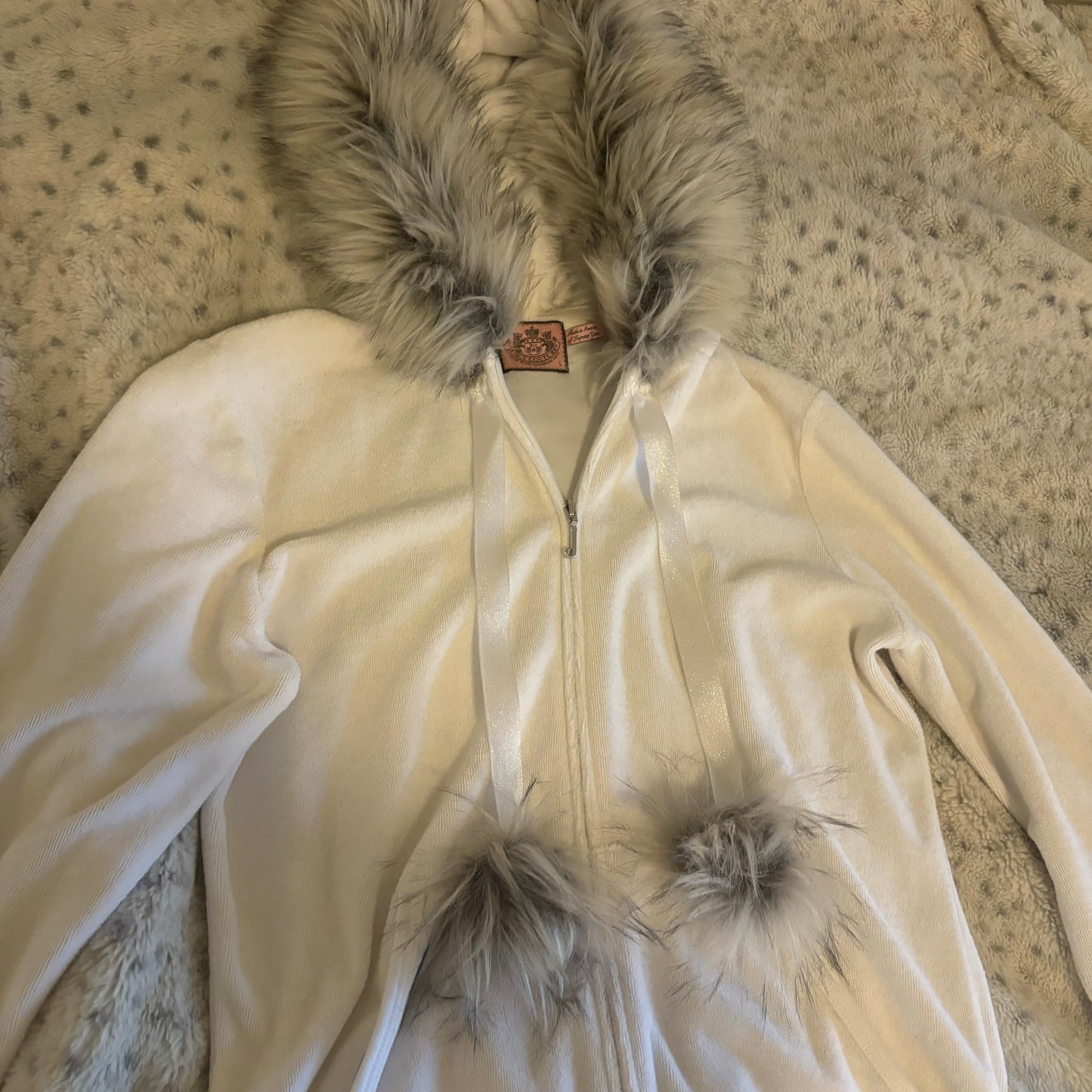 juicy couture white fur hood zip up