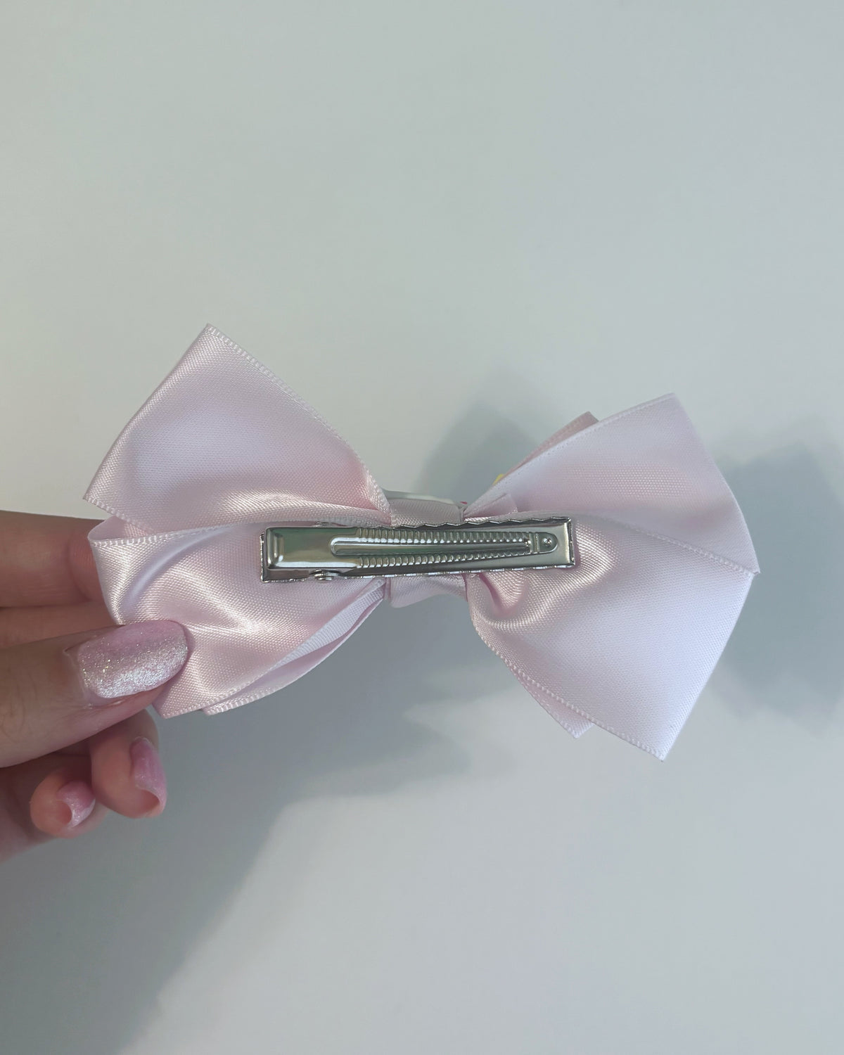 Frosted Bow Clip