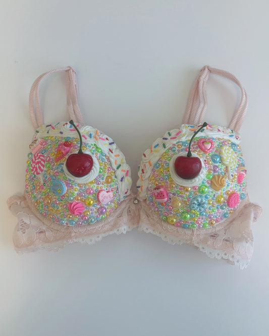 Sample Sale 32B Candy Bra