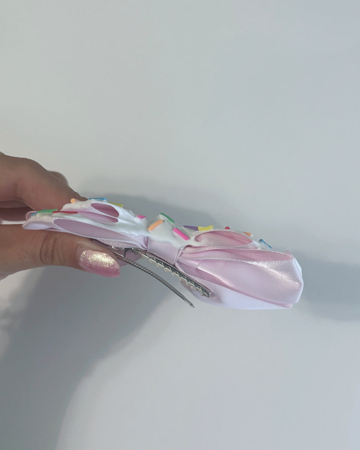 Frosted Bow Clip