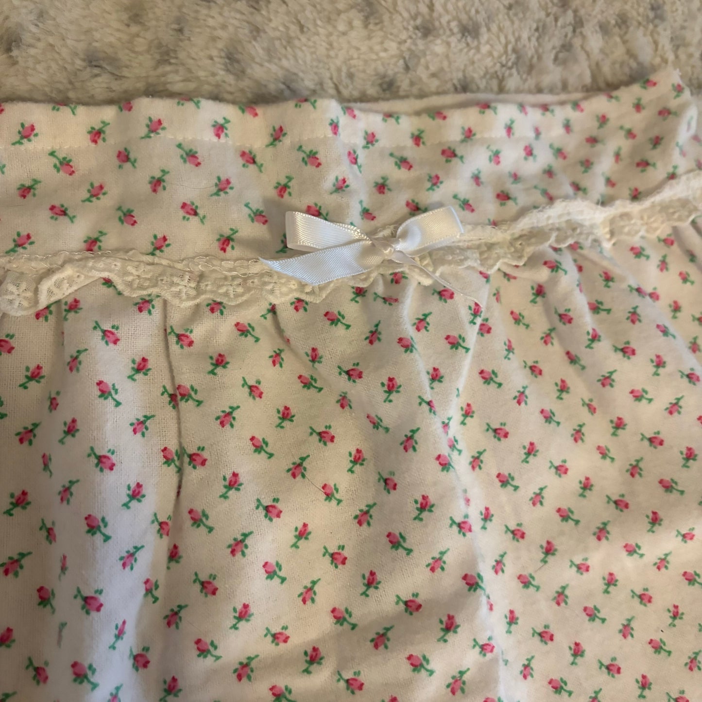 white floral bow lace skirt